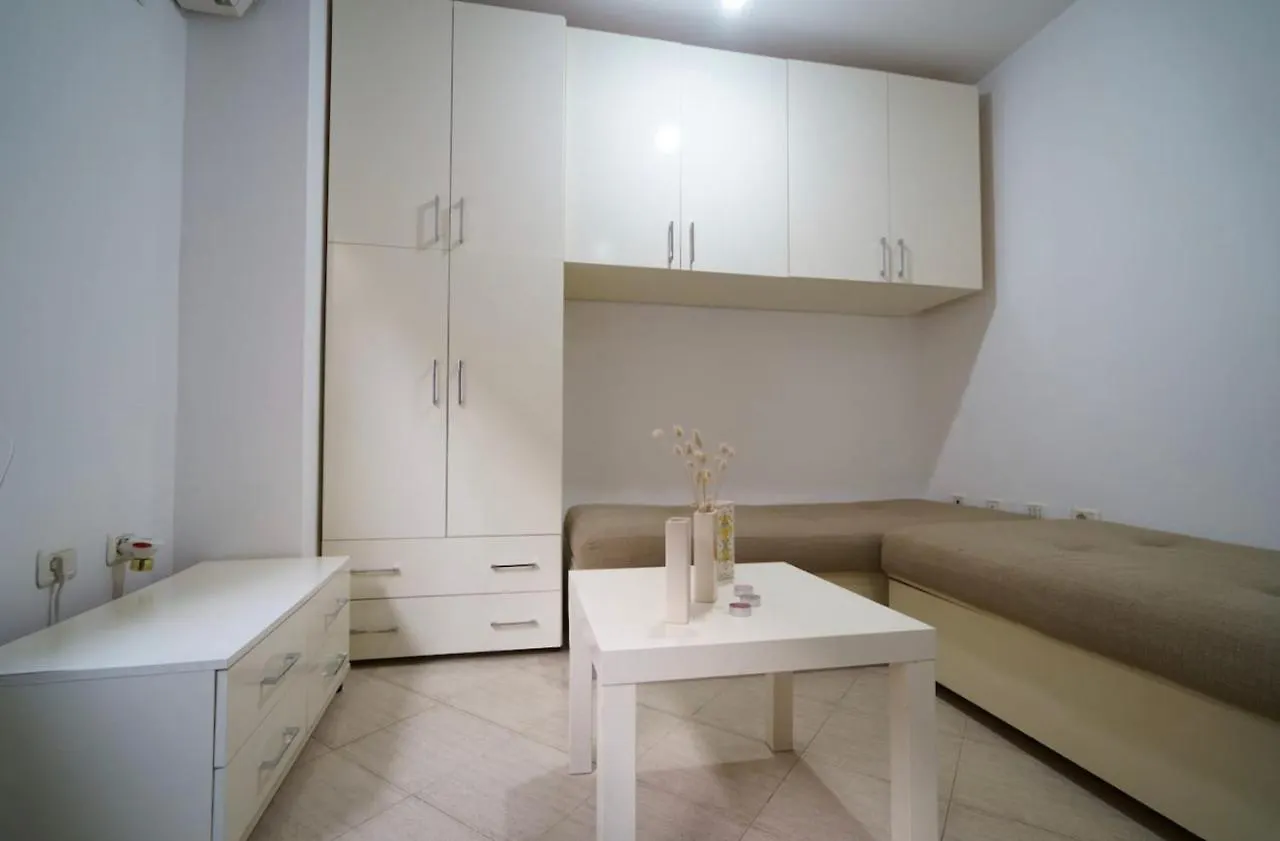 Brilant Studio Apartment City Center Tirana Albania